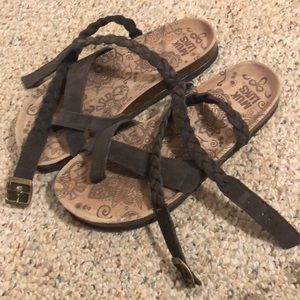Mukluk sandals